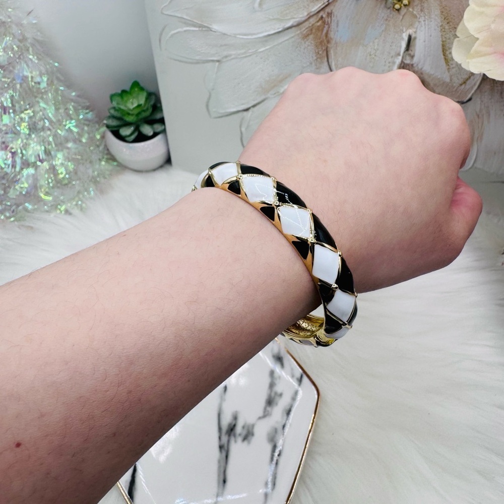 The Cruella Thick Enamel Bangle Bracelet - Picture 4 of 5